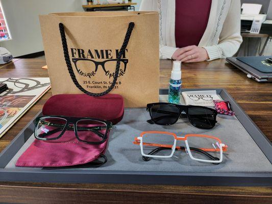 Even getting the glasses after they came back from getting lenses was a luxurious experience!