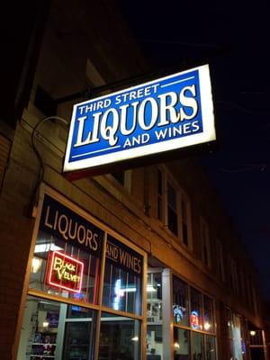 Third Street Liquors & Wines
