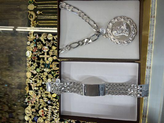 Diana’s Fashion Accesories