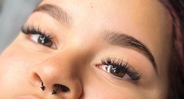 Wispy volume Full set