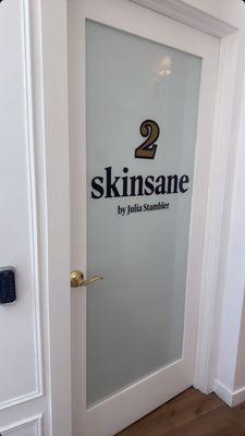 Skinsane