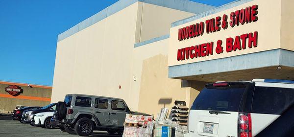 Modello Tile & Stone