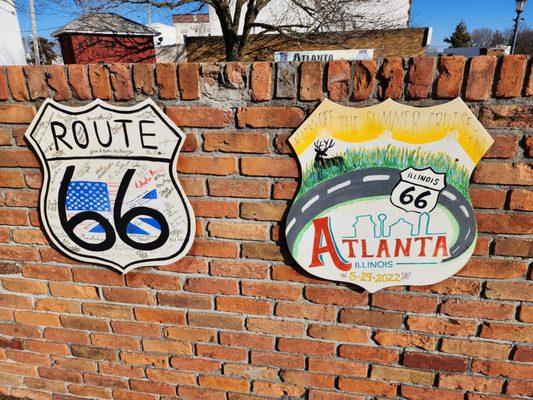 Paul Bunyon Hotdog Statue