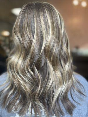 Salon 28:6