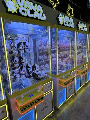 Claw machines !!