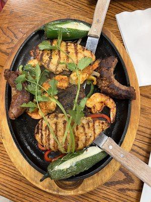 Las Americas Parridilla