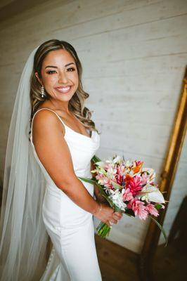 Elly's Formal Wear & Bridals