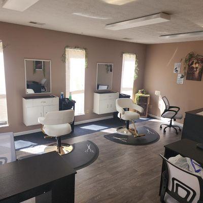 Stylist room and nails