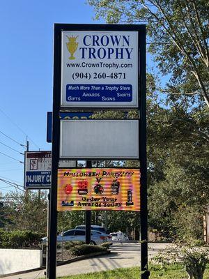 Crown Trophy Pylon sign