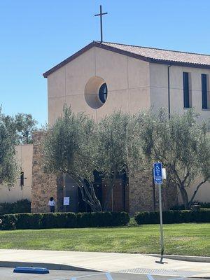 Holy Trinity Catholic Church