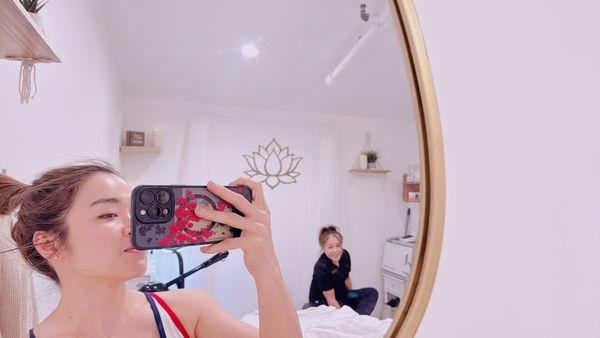 My skin felt refreshed, hydrated, and glowing afterward.