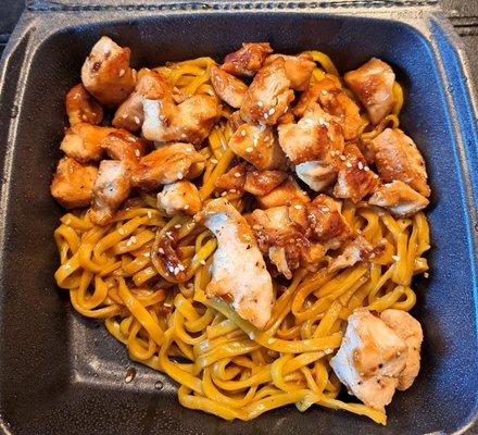 Chicken with noodles