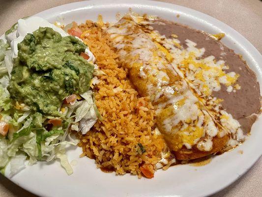Sopito and chicken enchilada plate
