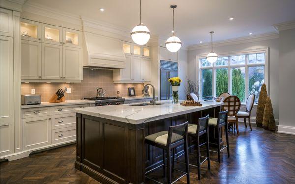 Traditional Kitchen Cabinets