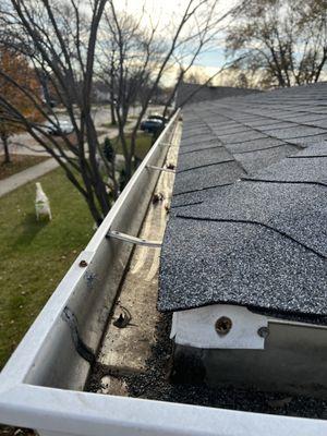 We have one last chance to help clean out your gutters before leaves start to freeze inside! Contact us for a free quote!