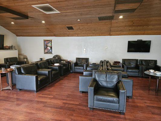 Main lounge from the front.