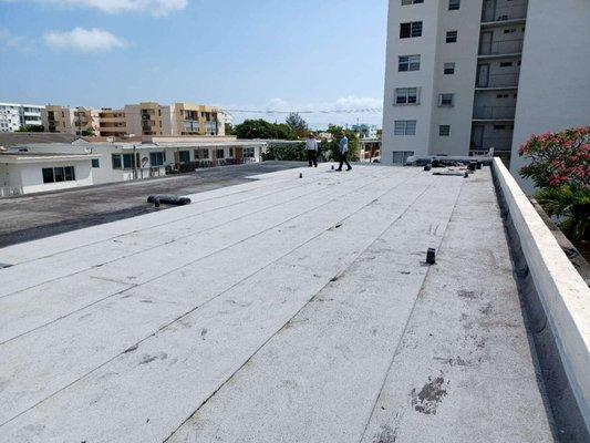 roofing contractors near me