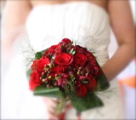 I see red... a fireman's wedding!