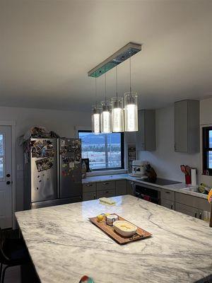 Hulls Fresh Look is your go-to kitchen remodeler, offering expert renovation services that enhance both style and functionali...