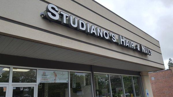 Absolut Body Contour is located inside this Hair Salon in Mount Prospect.