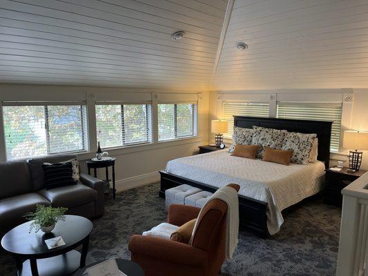 Porch Suite