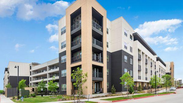 Cortland at Castle Hills