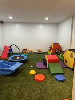 Brainy Bunch Educational Center