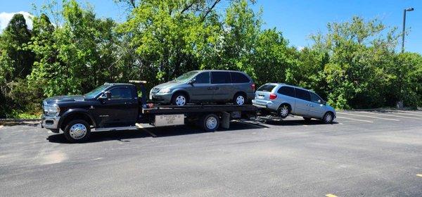 Towing service
We buy JUNK CARS
414-801-4500
