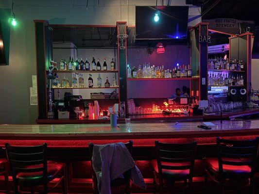 Full bar