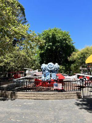 Funderland Amusement Park