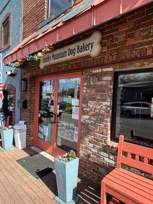 Smoky Mountain Dog Bakery