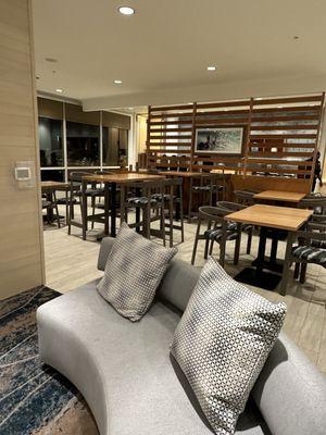 Plenty of seating for breakfast!