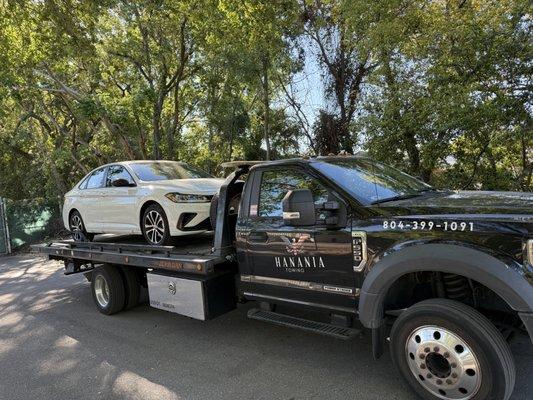 Hanania Towing