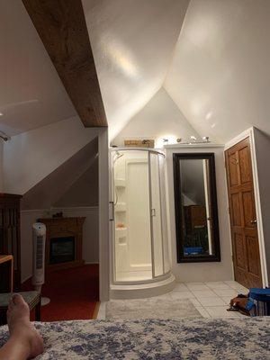 Carbondale suite at Train Inn