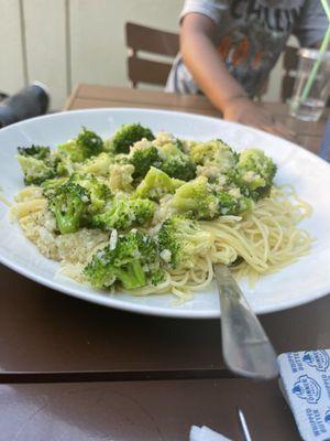 Hollywood Restaurant