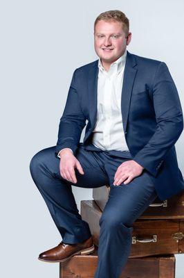 Cullen Taflinger, Broker