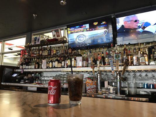 Airport Restaurant & Lounge