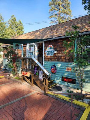 Mountain High Smoke Shop