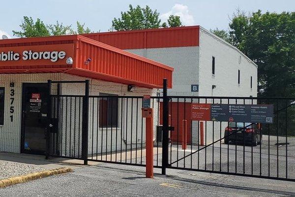 Public Storage