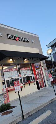 Bruster's Real Ice Cream