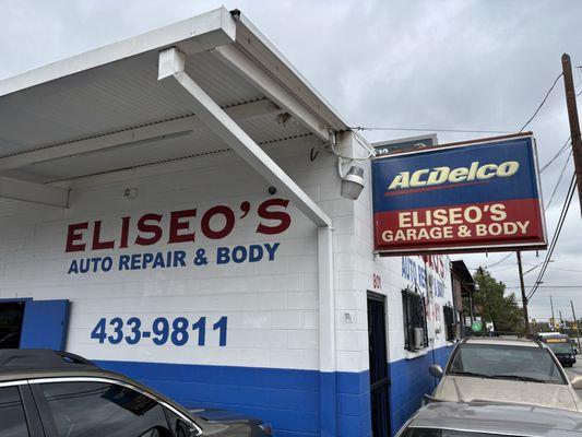 Eliseo's Garage