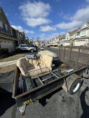 JBee Clutter Removal & Hauling