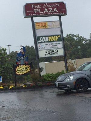 Shopping Plaza at Bellingham Commons -- 15-19 North Main Street / Route 126, Bellingham Sign