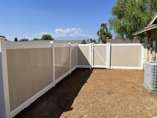 Two tone private vinyl