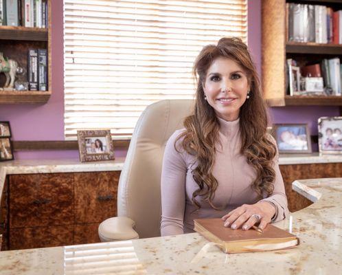 Dr. Deborah Longwill - Miami Center for Dermatology - Pinecrest, Florirda (US1 & 104th)