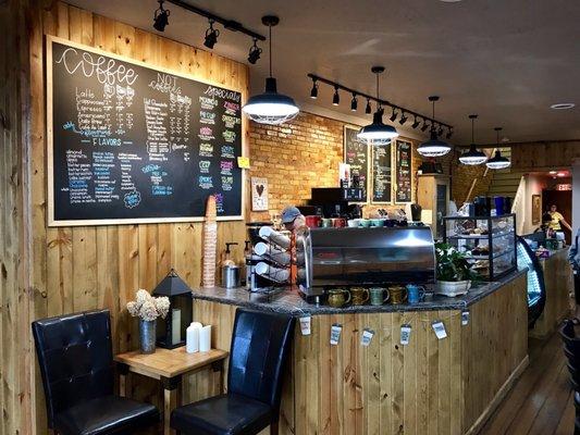 Nice decor and a lounge area in front plus a meeting room upstairs.