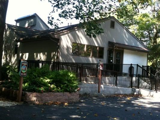 Animal & Bird Health Care Center & Hospital