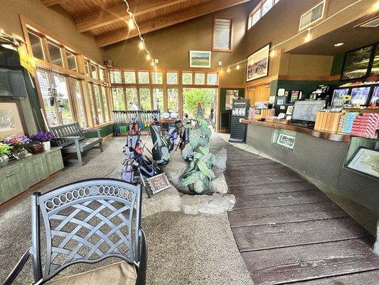 Rainbow Run Putting Course