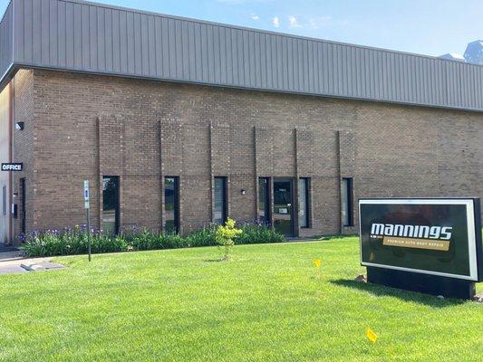 Manning's Paint & Body Shop