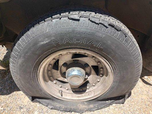 Hollywood Sound Tire & Water